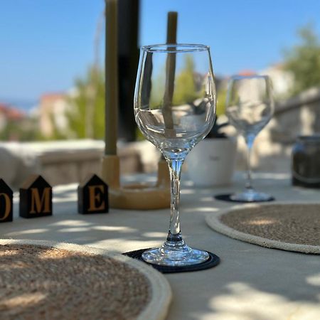 Romantic Stone- Studio Apartman Omiš Eksteriør billede