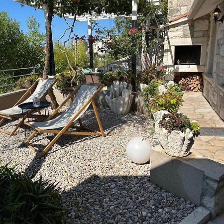 Romantic Stone- Studio Apartman Omiš Eksteriør billede