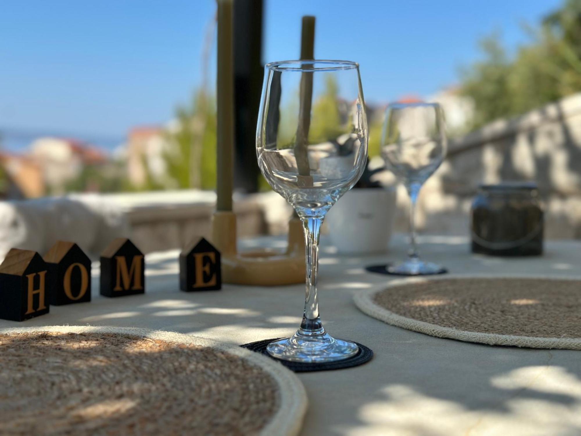 Romantic Stone- Studio Apartman Omiš Eksteriør billede