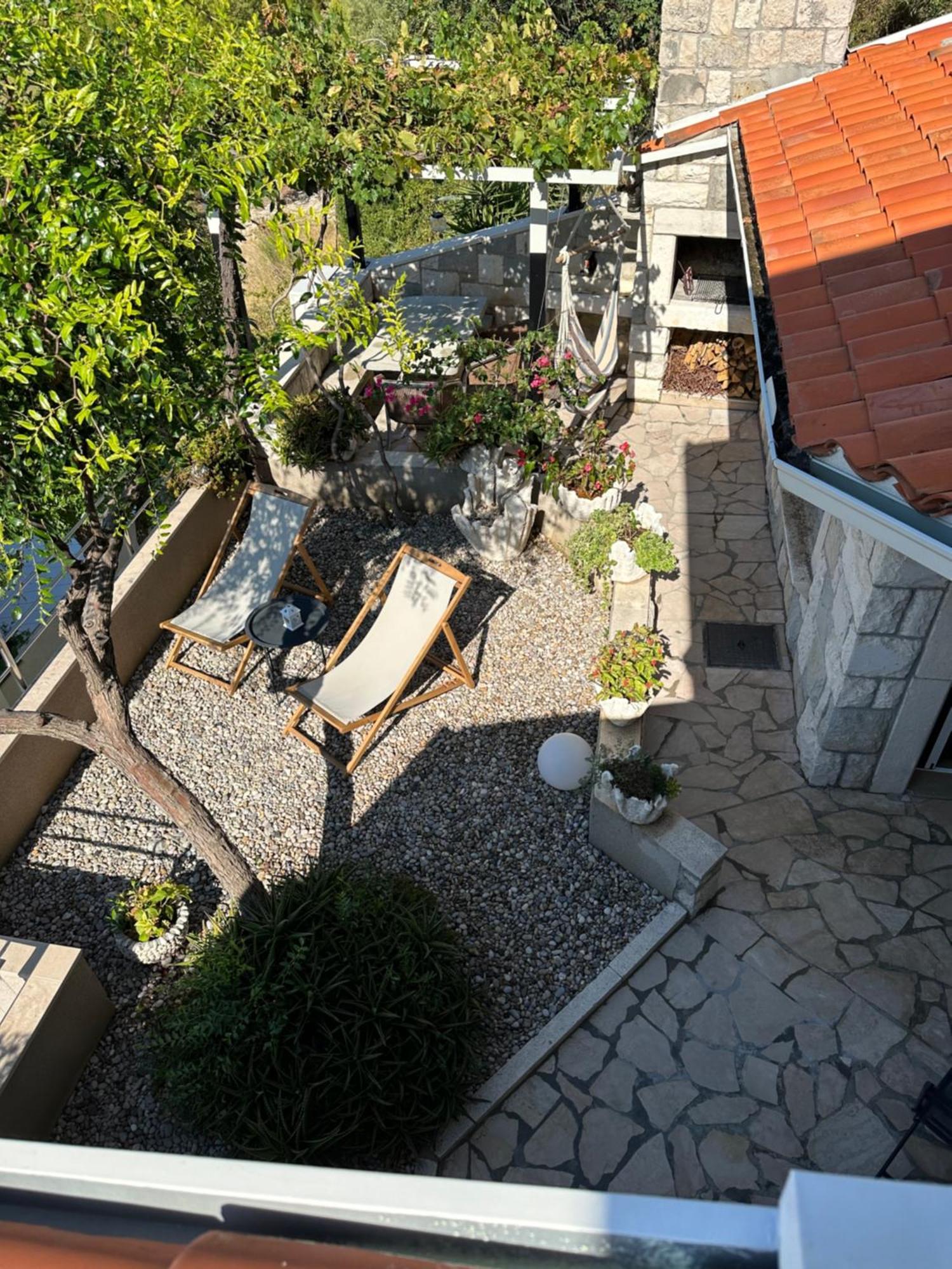 Romantic Stone- Studio Apartman Omiš Eksteriør billede